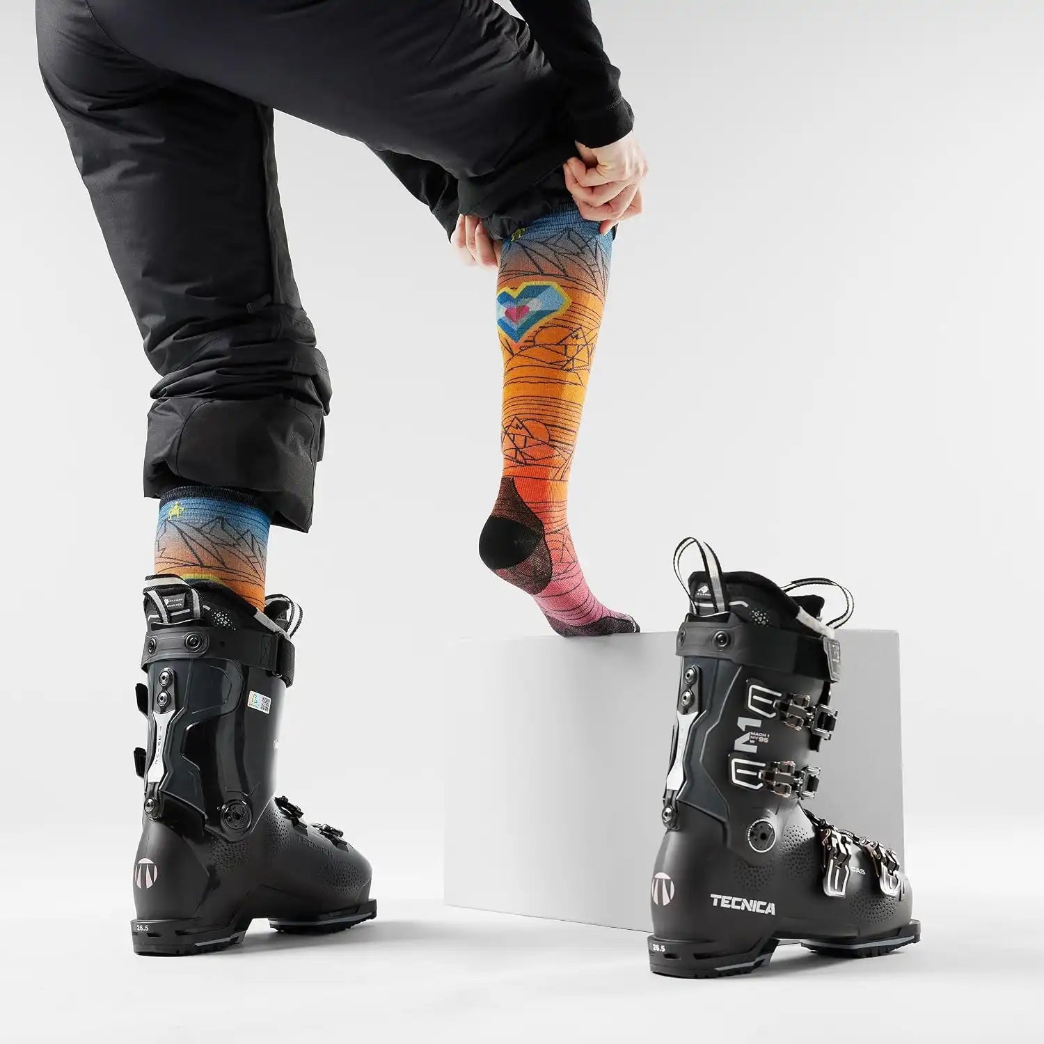 Smartwool Men's Ski Zero Cushion Geo Peaks Print Over The Calf Socks